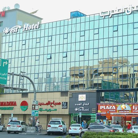 West Hotel Dubai Bagian luar foto