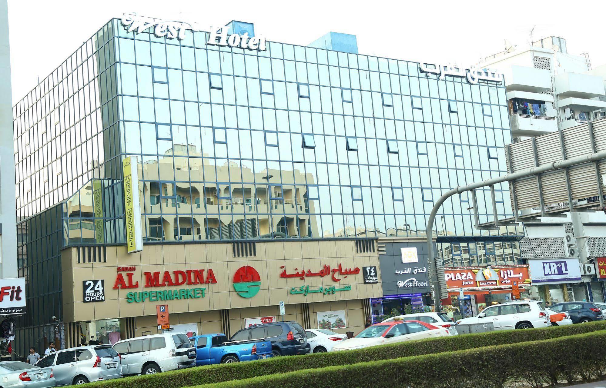 West Hotel Dubai Bagian luar foto