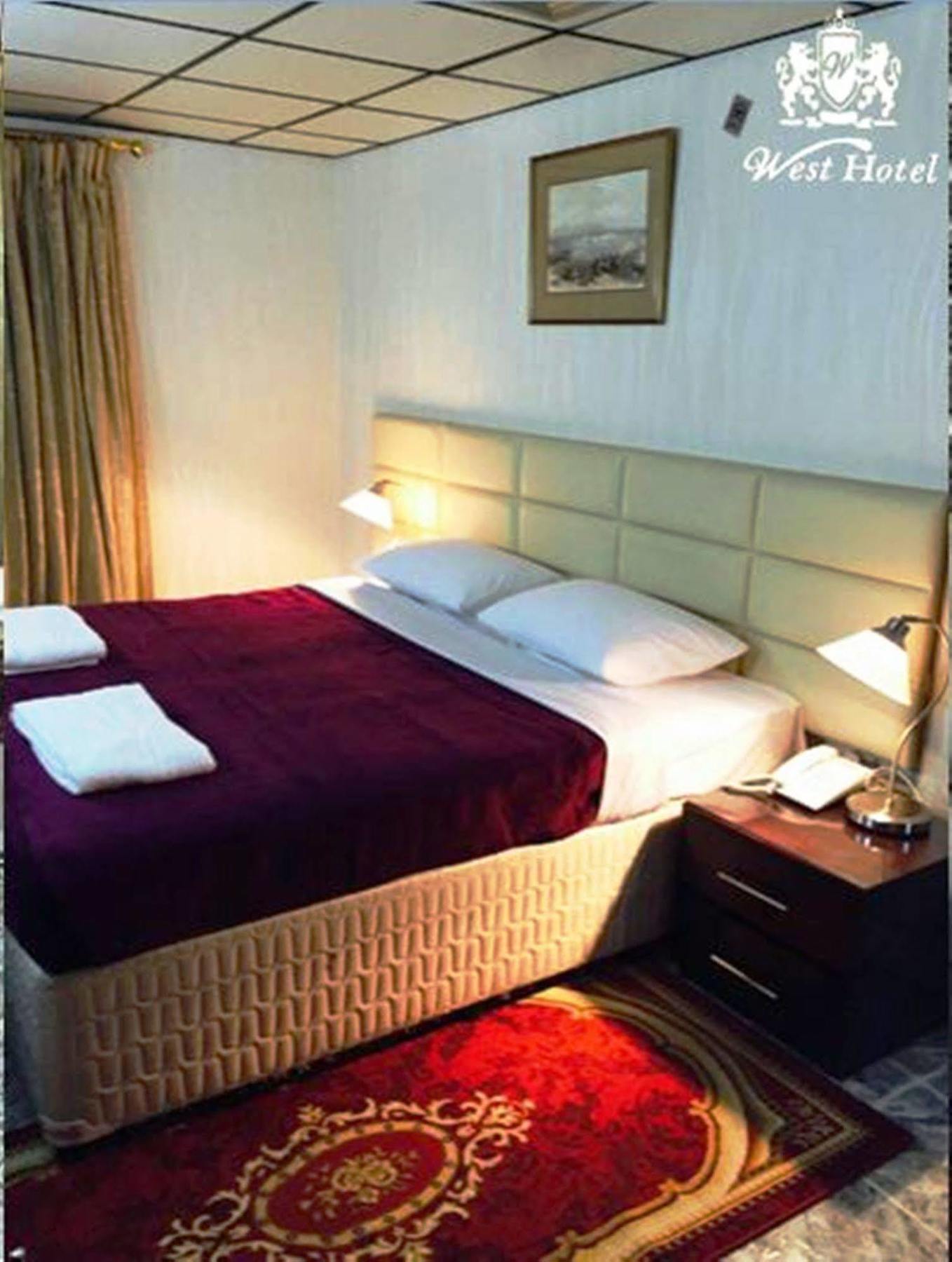 West Hotel Dubai Bagian luar foto